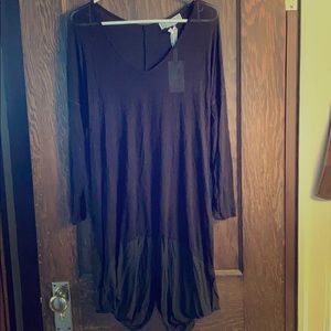 BNWT Deca Paris Black Tunic Size t.2